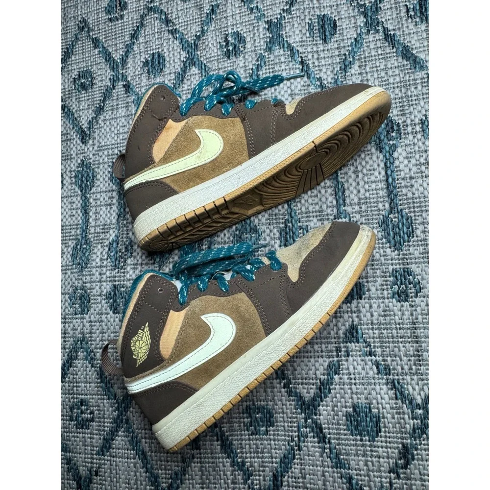 Nike Air Jordan 1 Mid Cacao Wow Brown Teal Kids Shoes DZ6335-200 Size 1.5Y